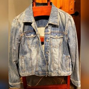 GAP Jean jacket size Large